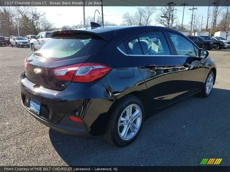 Mosaic Black Metallic / Jet Black 2017 Chevrolet Cruze LT
