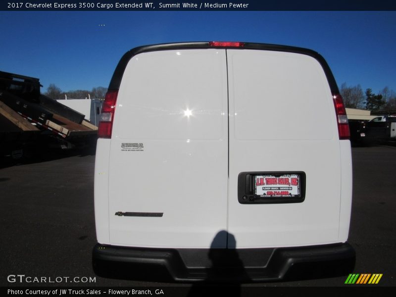 Summit White / Medium Pewter 2017 Chevrolet Express 3500 Cargo Extended WT