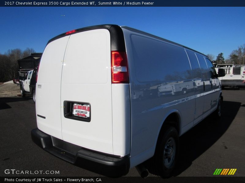 Summit White / Medium Pewter 2017 Chevrolet Express 3500 Cargo Extended WT