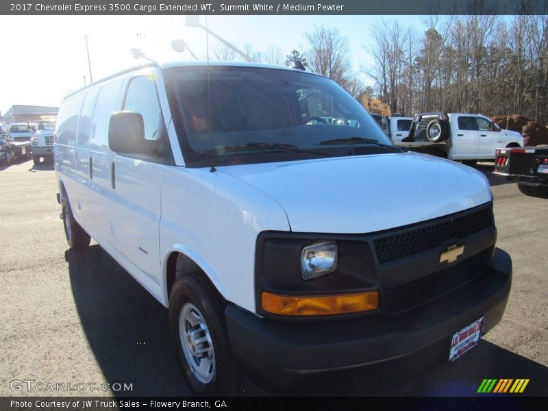 Summit White / Medium Pewter 2017 Chevrolet Express 3500 Cargo Extended WT