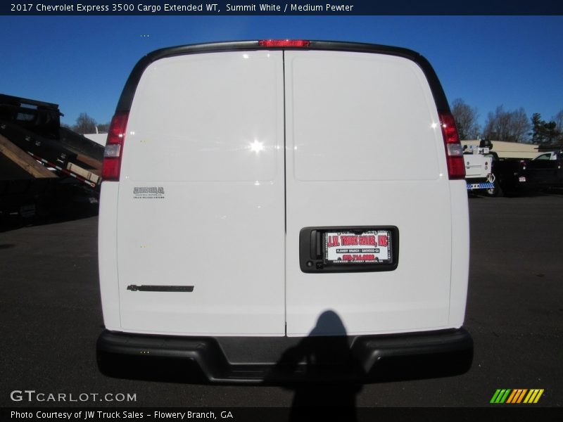 Summit White / Medium Pewter 2017 Chevrolet Express 3500 Cargo Extended WT
