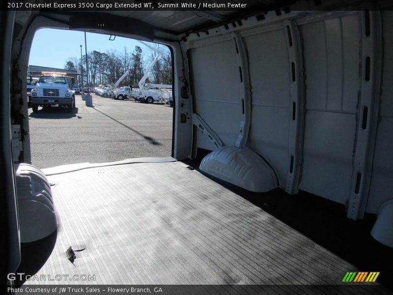 Summit White / Medium Pewter 2017 Chevrolet Express 3500 Cargo Extended WT