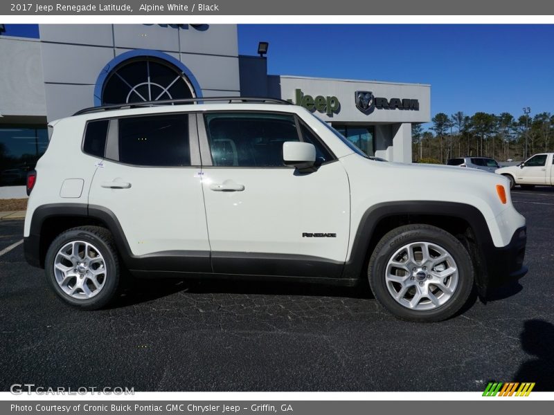 Alpine White / Black 2017 Jeep Renegade Latitude