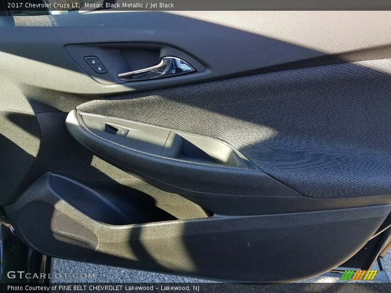 Mosaic Black Metallic / Jet Black 2017 Chevrolet Cruze LT