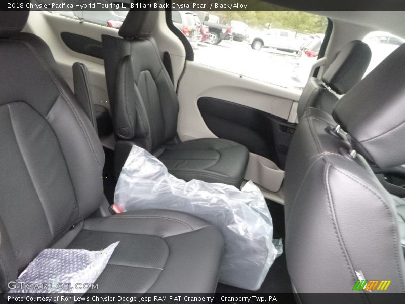 Brilliant Black Crystal Pearl / Black/Alloy 2018 Chrysler Pacifica Hybrid Touring L