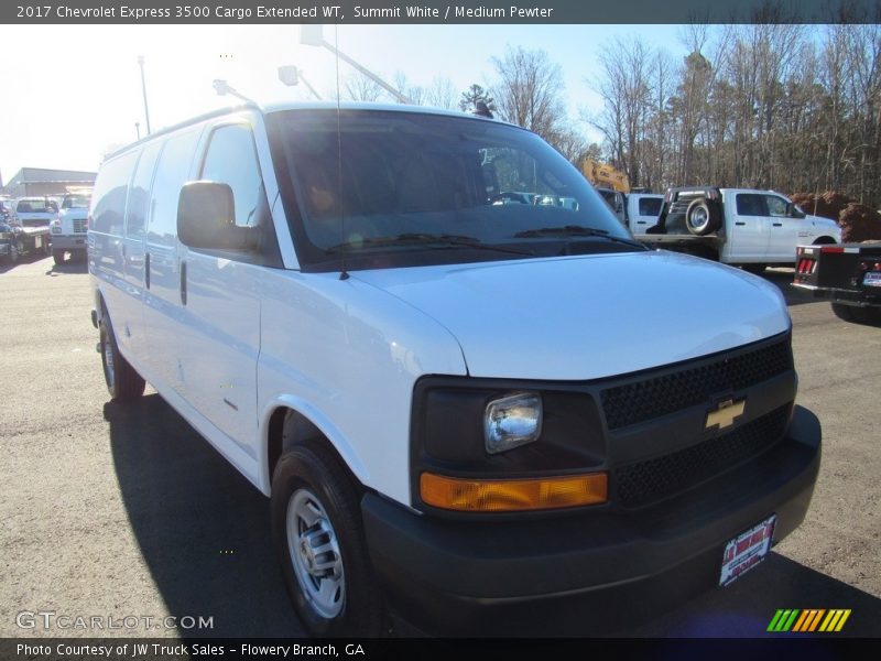 Summit White / Medium Pewter 2017 Chevrolet Express 3500 Cargo Extended WT