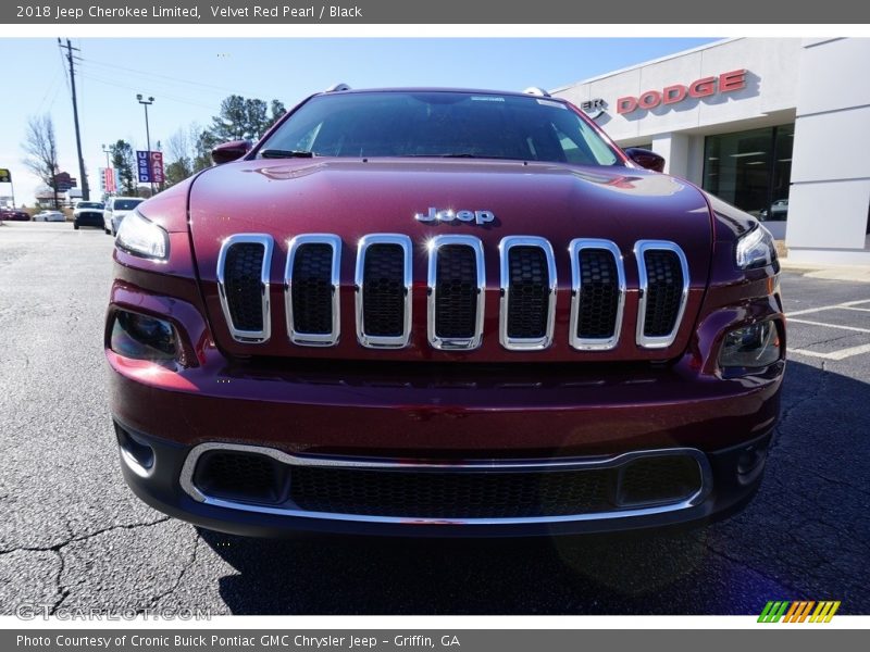 Velvet Red Pearl / Black 2018 Jeep Cherokee Limited