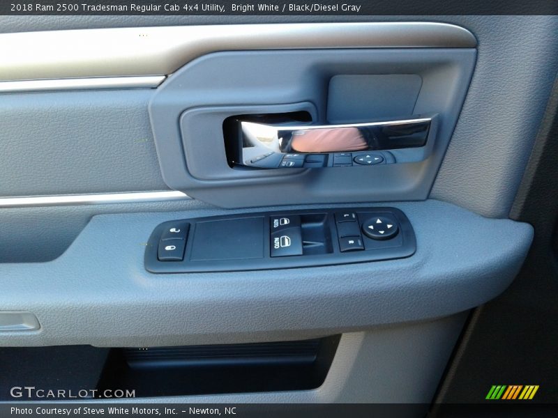 Bright White / Black/Diesel Gray 2018 Ram 2500 Tradesman Regular Cab 4x4 Utility