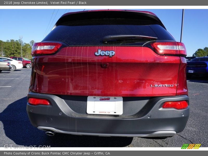Velvet Red Pearl / Black 2018 Jeep Cherokee Limited