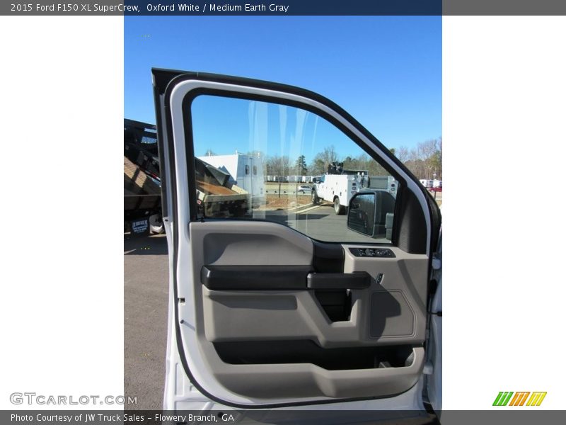 Oxford White / Medium Earth Gray 2015 Ford F150 XL SuperCrew