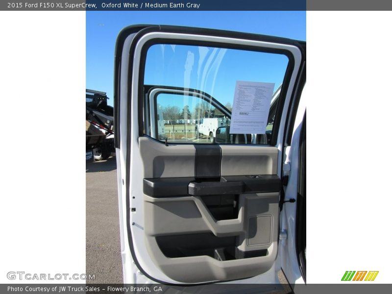Oxford White / Medium Earth Gray 2015 Ford F150 XL SuperCrew
