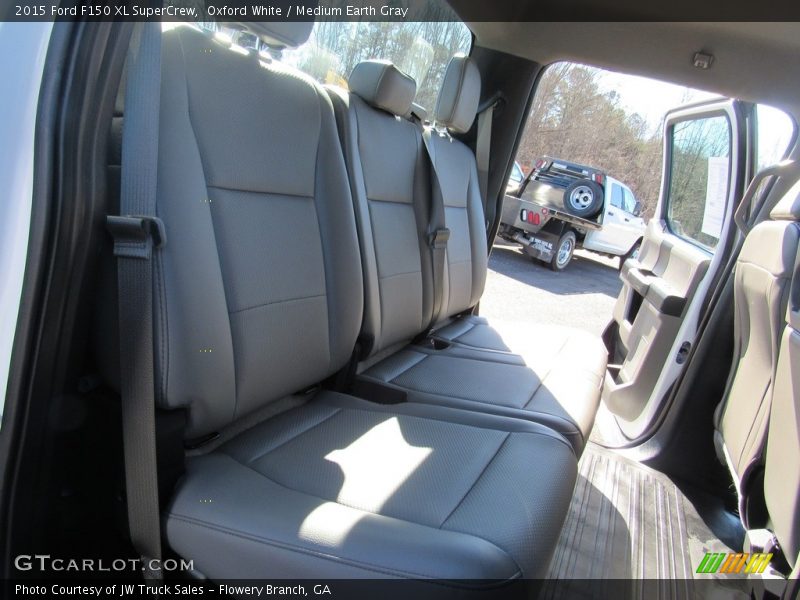 Oxford White / Medium Earth Gray 2015 Ford F150 XL SuperCrew