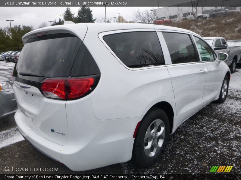 Bright White / Black/Alloy 2018 Chrysler Pacifica Hybrid Touring Plus