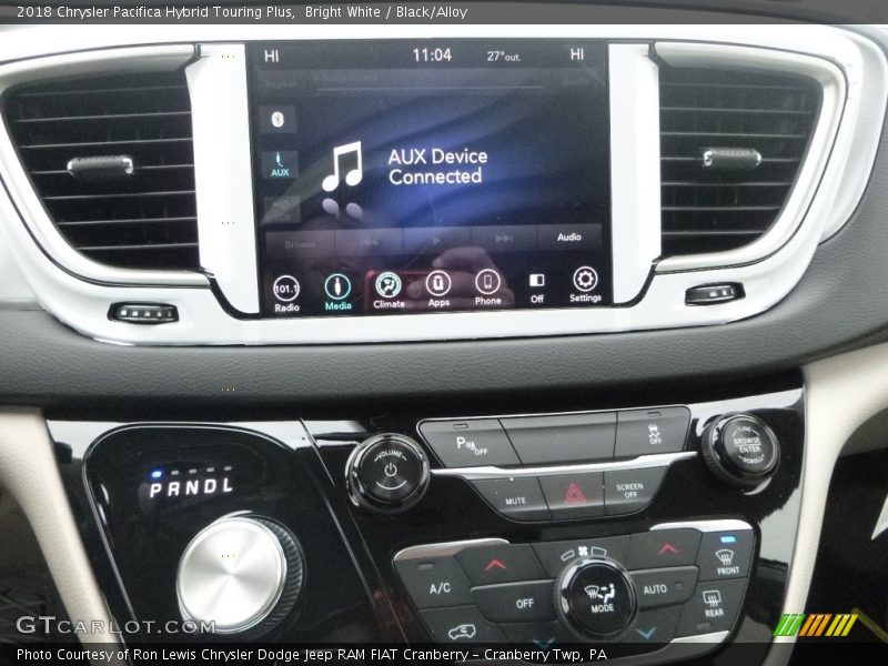 Bright White / Black/Alloy 2018 Chrysler Pacifica Hybrid Touring Plus