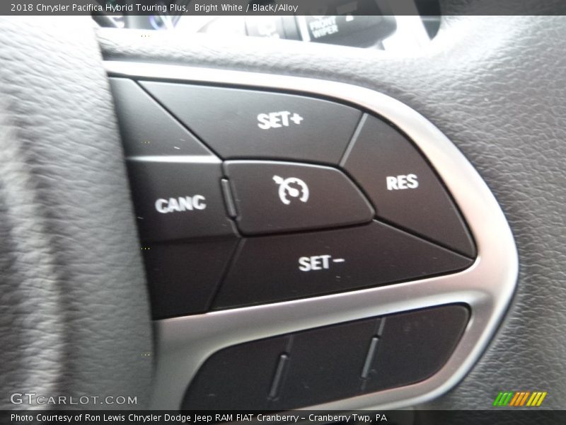 Bright White / Black/Alloy 2018 Chrysler Pacifica Hybrid Touring Plus
