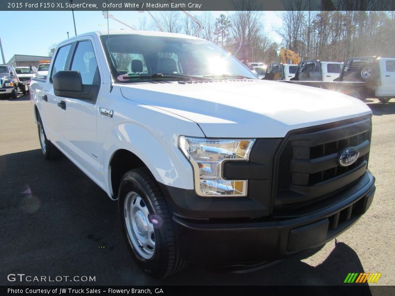 Oxford White / Medium Earth Gray 2015 Ford F150 XL SuperCrew