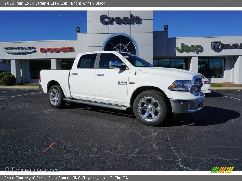Bright White / Black 2018 Ram 1500 Laramie Crew Cab