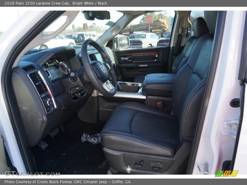 Bright White / Black 2018 Ram 1500 Laramie Crew Cab