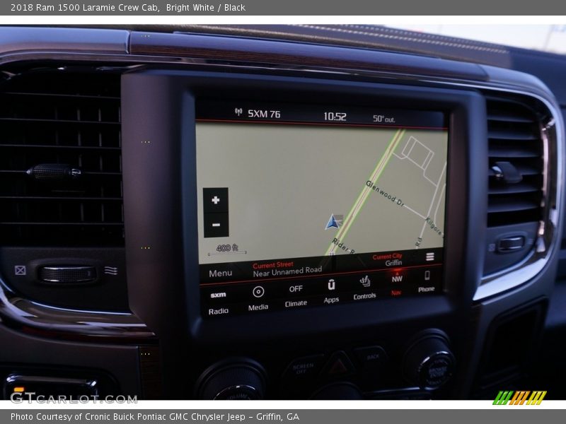 Bright White / Black 2018 Ram 1500 Laramie Crew Cab