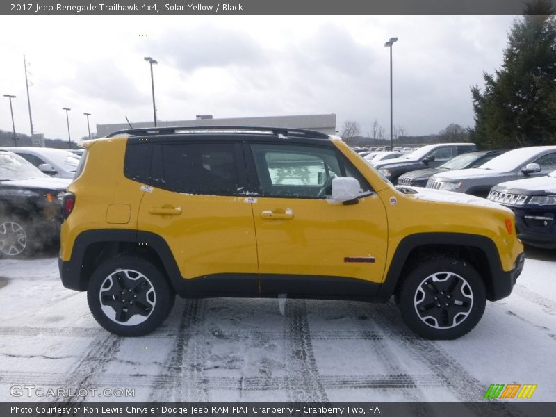 Solar Yellow / Black 2017 Jeep Renegade Trailhawk 4x4