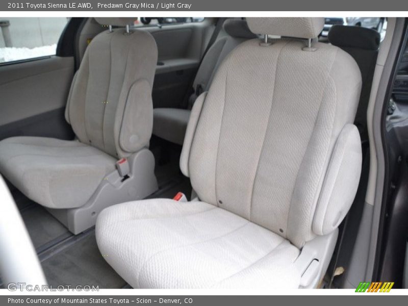 Predawn Gray Mica / Light Gray 2011 Toyota Sienna LE AWD