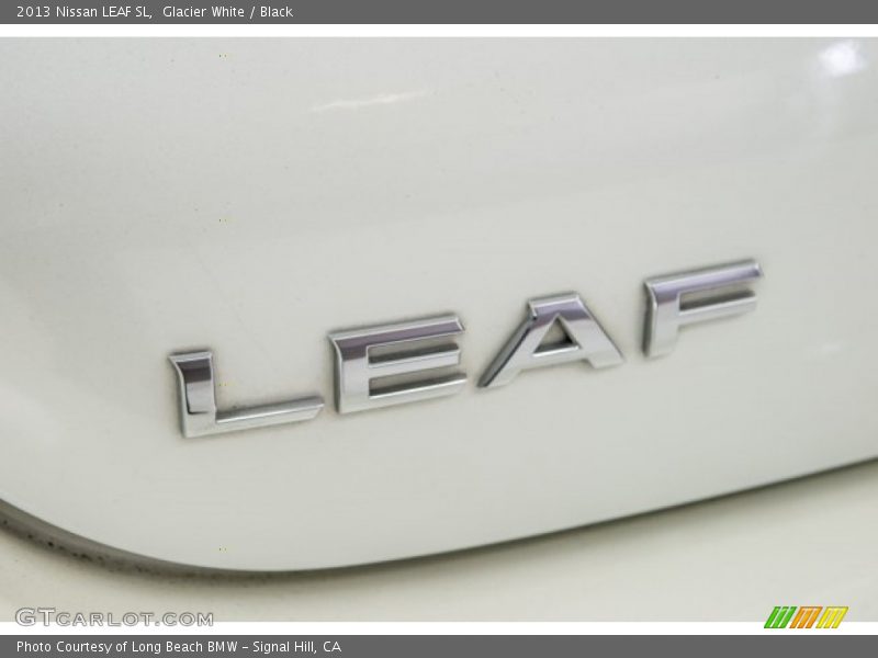 Glacier White / Black 2013 Nissan LEAF SL