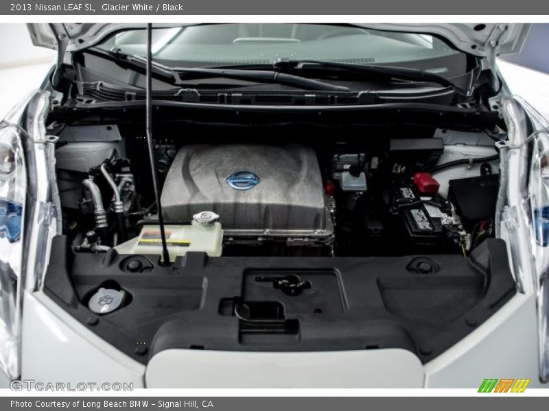 Glacier White / Black 2013 Nissan LEAF SL