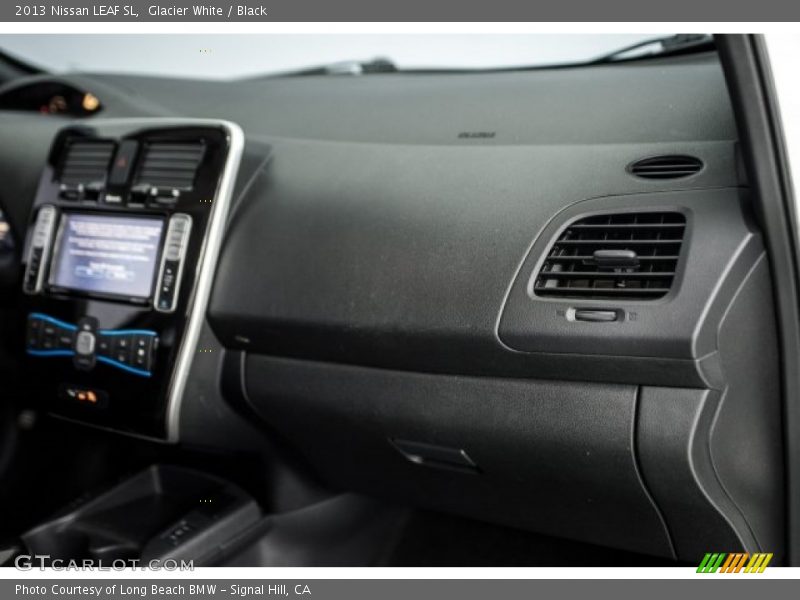 Glacier White / Black 2013 Nissan LEAF SL