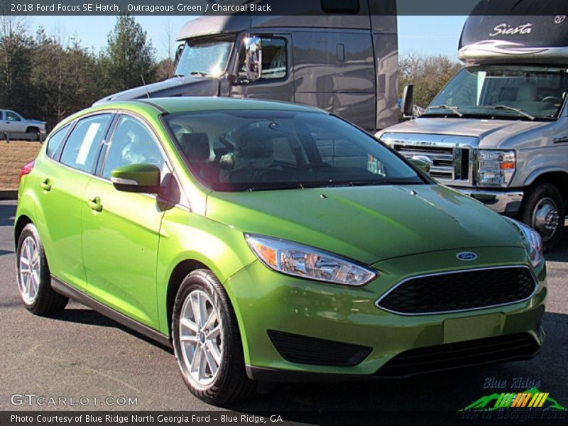 Outrageous Green / Charcoal Black 2018 Ford Focus SE Hatch