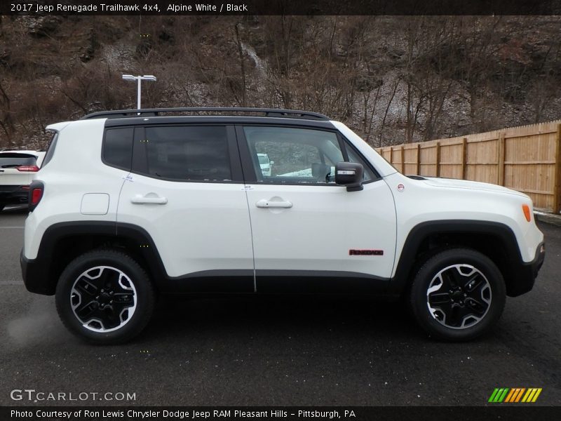 Alpine White / Black 2017 Jeep Renegade Trailhawk 4x4