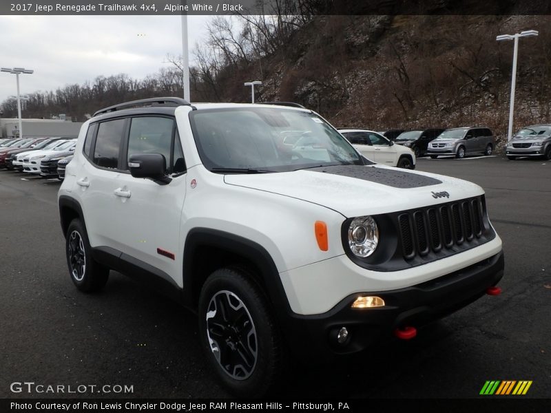 Alpine White / Black 2017 Jeep Renegade Trailhawk 4x4
