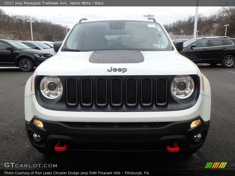 Alpine White / Black 2017 Jeep Renegade Trailhawk 4x4