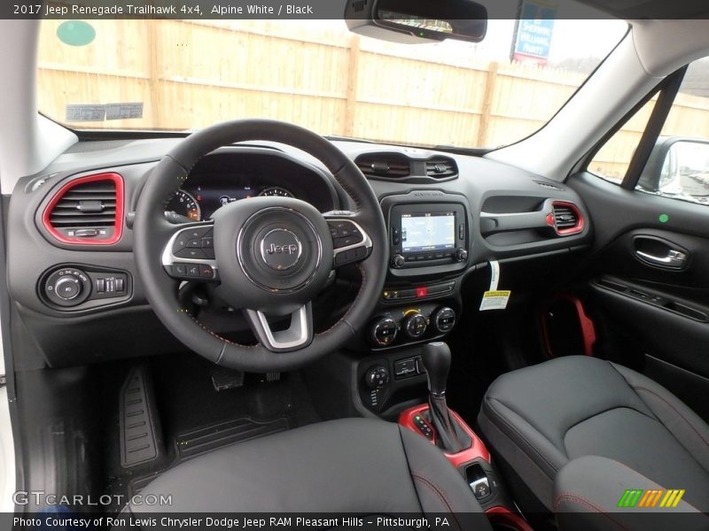 Alpine White / Black 2017 Jeep Renegade Trailhawk 4x4