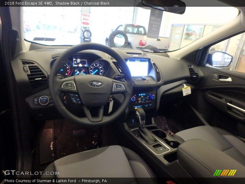 Shadow Black / Charcoal Black 2018 Ford Escape SE 4WD