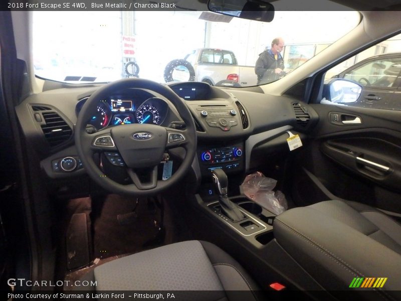 Blue Metallic / Charcoal Black 2018 Ford Escape SE 4WD
