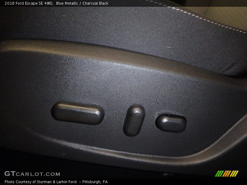 Blue Metallic / Charcoal Black 2018 Ford Escape SE 4WD