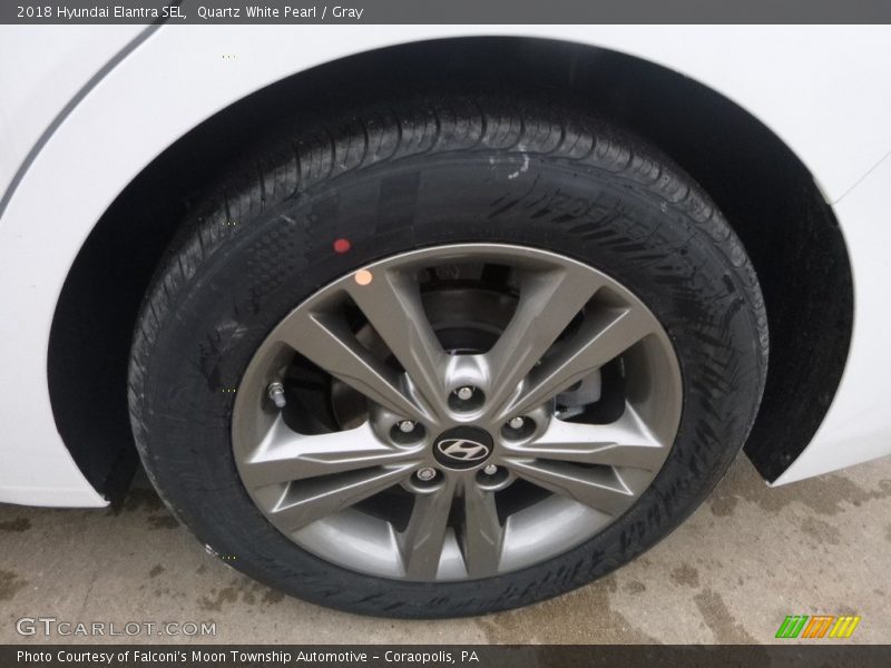 Quartz White Pearl / Gray 2018 Hyundai Elantra SEL