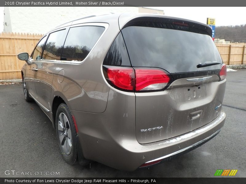 Molten Silver / Black/Diesel 2018 Chrysler Pacifica Hybrid Limited