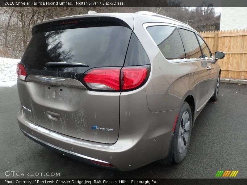 Molten Silver / Black/Diesel 2018 Chrysler Pacifica Hybrid Limited