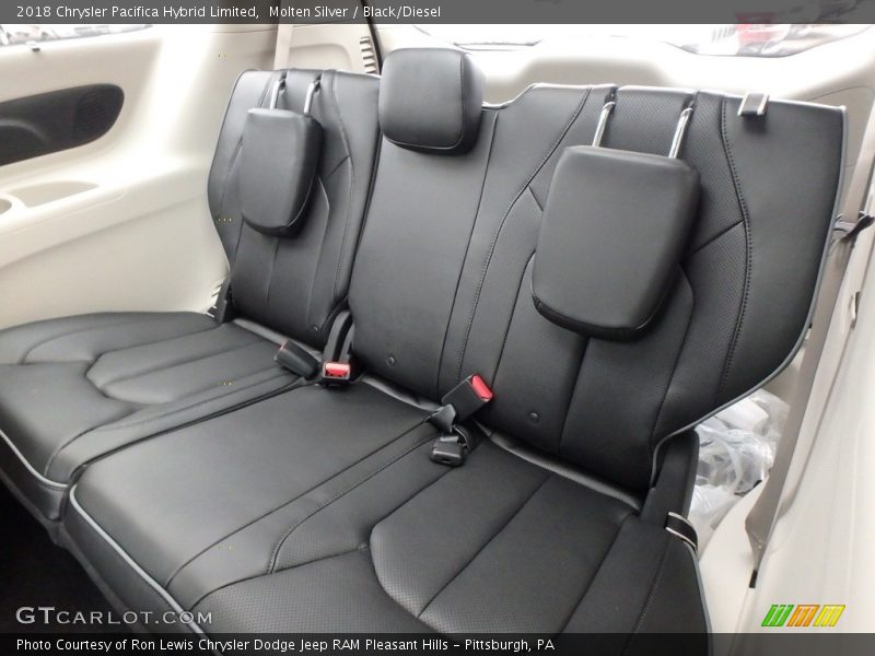 Molten Silver / Black/Diesel 2018 Chrysler Pacifica Hybrid Limited