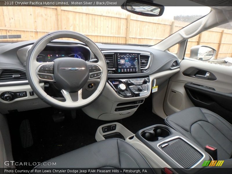 Molten Silver / Black/Diesel 2018 Chrysler Pacifica Hybrid Limited