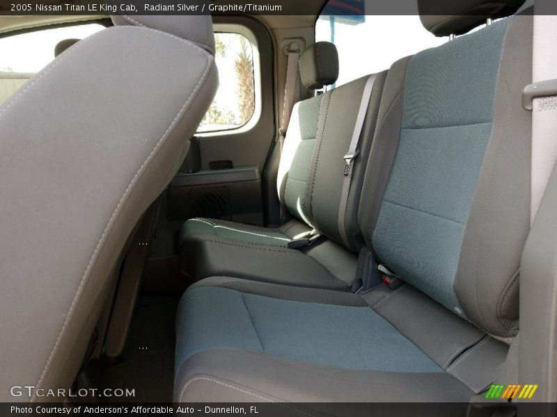 Radiant Silver / Graphite/Titanium 2005 Nissan Titan LE King Cab