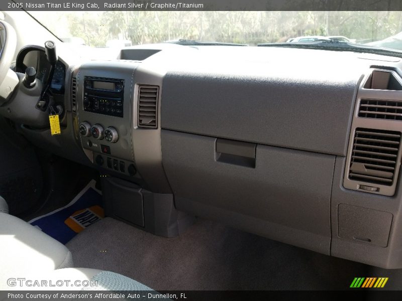 Radiant Silver / Graphite/Titanium 2005 Nissan Titan LE King Cab