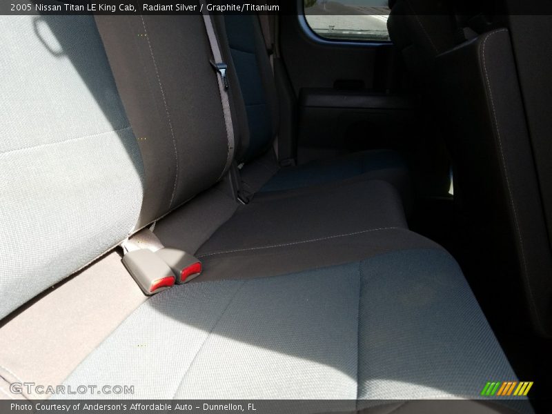 Radiant Silver / Graphite/Titanium 2005 Nissan Titan LE King Cab