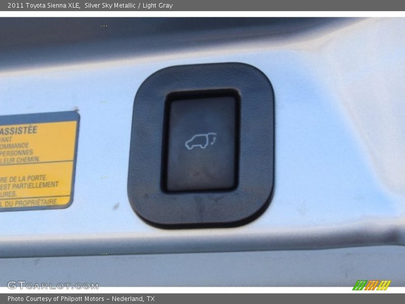 Silver Sky Metallic / Light Gray 2011 Toyota Sienna XLE