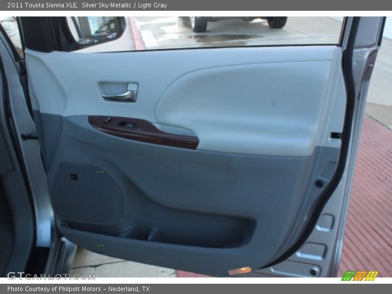 Silver Sky Metallic / Light Gray 2011 Toyota Sienna XLE