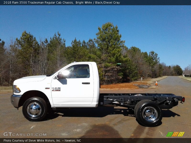 Bright White / Black/Diesel Gray 2018 Ram 3500 Tradesman Regular Cab Chassis