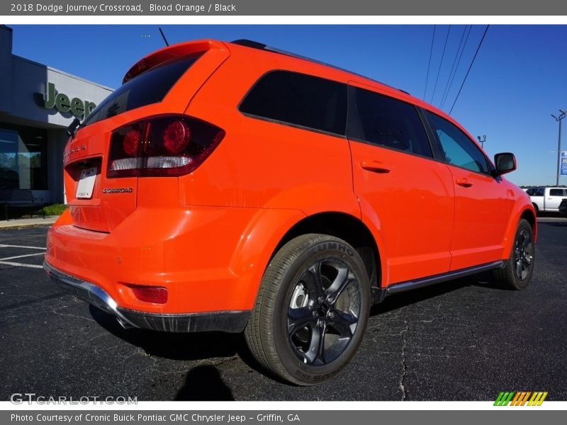 Blood Orange / Black 2018 Dodge Journey Crossroad