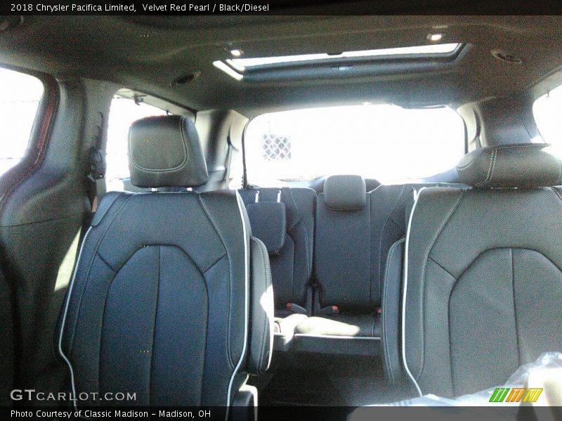 Velvet Red Pearl / Black/Diesel 2018 Chrysler Pacifica Limited