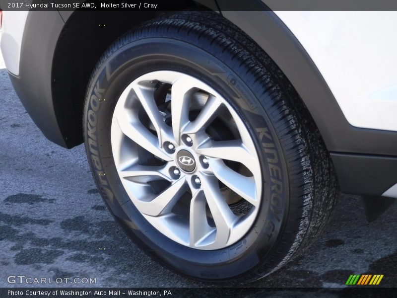 Molten Silver / Gray 2017 Hyundai Tucson SE AWD